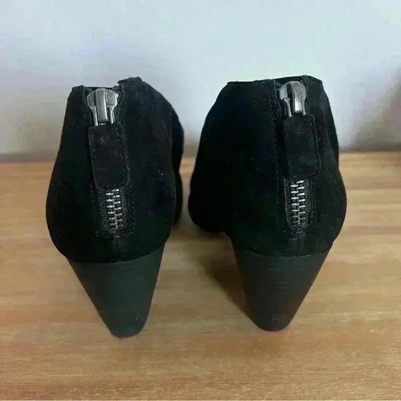 EILEEN‎ FISHER Mary Knotted Black Suede Cutout Kitten Heel Pumps - US 7.5 - Picture 4 of 9